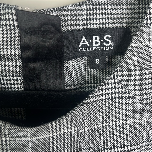 ABS COLLECTION SLEEVELESS DRESS - Picture 3 of 4